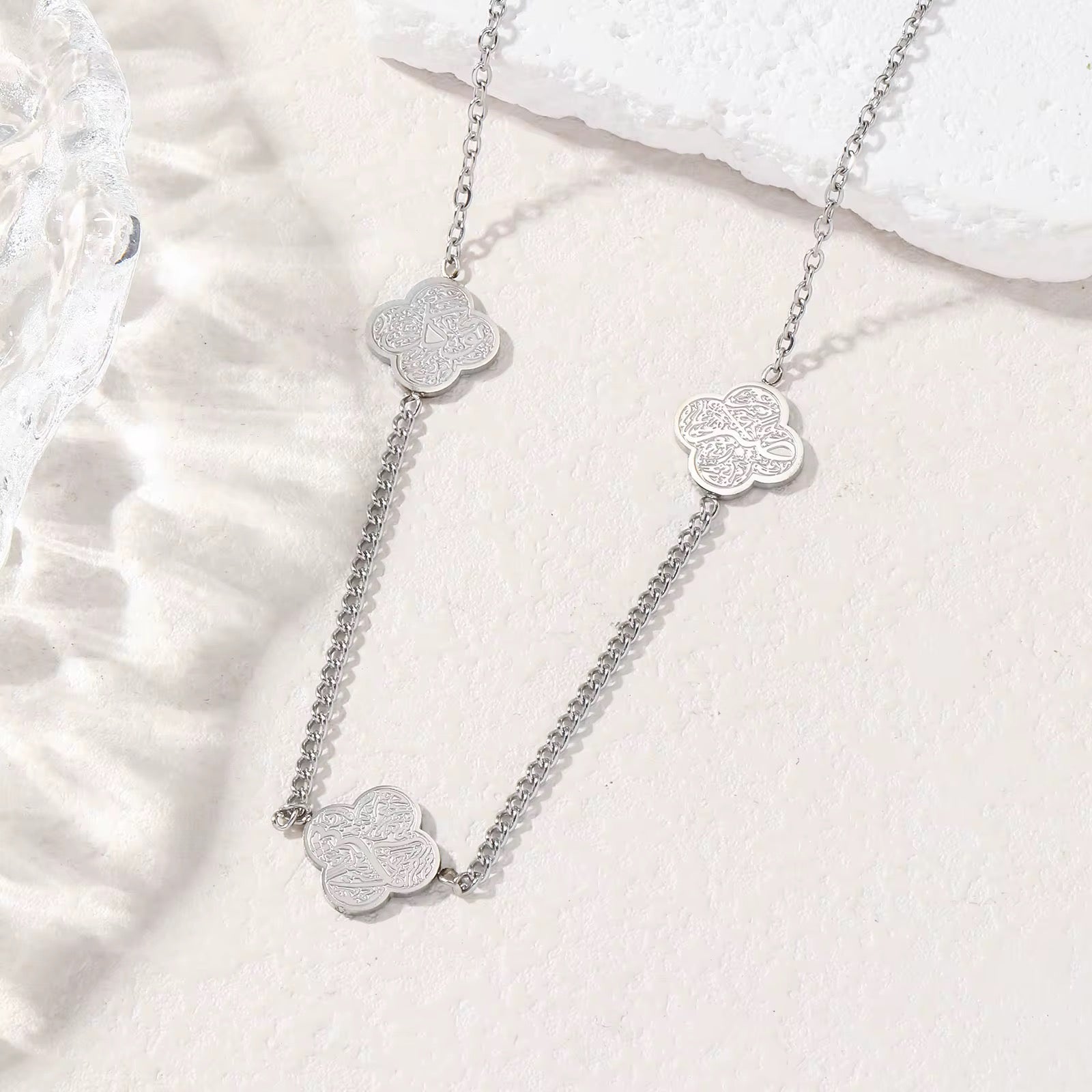 Clove Necklace | Virtues